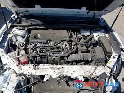 Zdjęcie 11 z 12 samochodu: 2020 TOYOTA CAMRY HYBRID LE VIN:4T1C31AK8LU528792 - miniatura