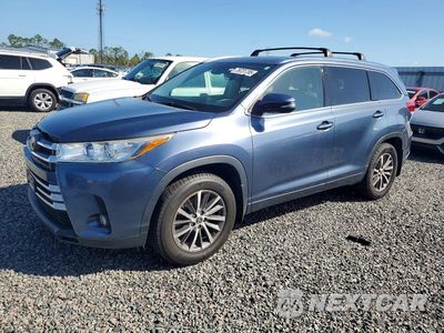 2017 TOYOTA HIGHLANDER XLE 5TDJZRFHXHS390724 - główne zdjęcie licytacji z USA - miniatura