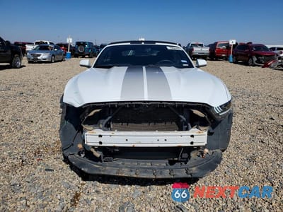 Piąte zdjęcie samochodu w środku: 2016 FORD MUSTANG VIN:1FATP8EM2G5333502 - miniatura