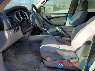 Zdjęcie 7 z 12 samochodu: 2004 TOYOTA 4RUNNER SR5 VIN:JTEBU14R348023237 - miniatura