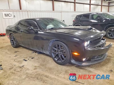 Czwarte zdjęcie samochodu z boku: 2021 DODGE CHALLENGER GT VIN:2C3CDZJG7MH674220 - miniatura