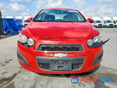 Piąte zdjęcie samochodu w środku: 2016 CHEVROLET SONIC LT VIN:1G1JC5SH5G4184942 - miniatura