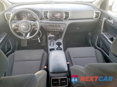 Zdjęcie 8 z 13 samochodu: 2017 KIA SPORTAGE VIN:KNDPM3AC7H7174423 - miniatura