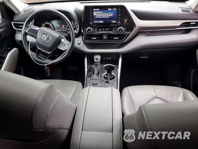 Zdjęcie 8 z 14 samochodu: 2020 TOYOTA HIGHLANDER HYBRID XLE VIN:5TDGBRCH3LS000218 - miniatura