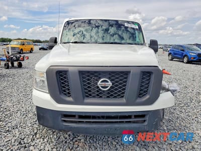 Piąte zdjęcie samochodu w środku: 2015 NISSAN NV DELIVERY VAN VIN:1N6BF0KL4FN808259 - miniatura