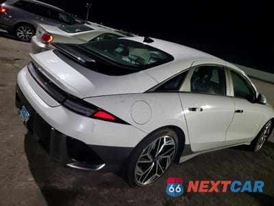 Trzecie zdjęcie samochodu z tyłu: 2025 HYUNDAI IONIQ 6 SEL VIN:KMHM34AC2SA093346 - miniatura