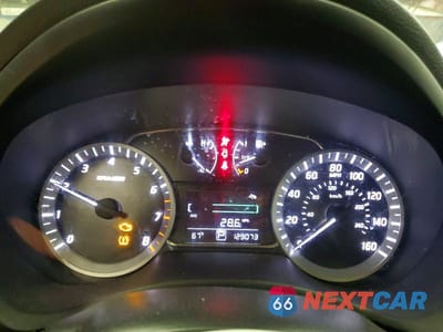 Zdjęcie 9 z 12 samochodu: 2015 NISSAN SENTRA SR VIN:3N1AB7AP6FY350804 - miniatura