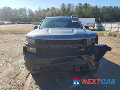Piąte zdjęcie samochodu w środku: 2021 CHEVROLET SILVERADO K1500 TRAIL BOSS CUSTOM VIN:1GCPYCEF2MZ371183 - miniatura