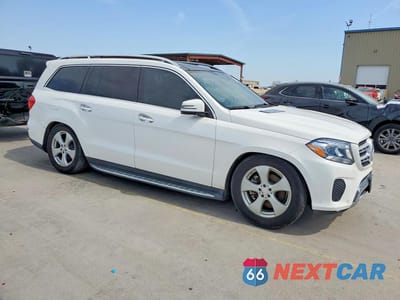 Czwarte zdjęcie samochodu z boku: 2017 MERCEDES-BENZ GLS 450 4MATIC VIN:4JGDF6EE7HA881269 - miniatura