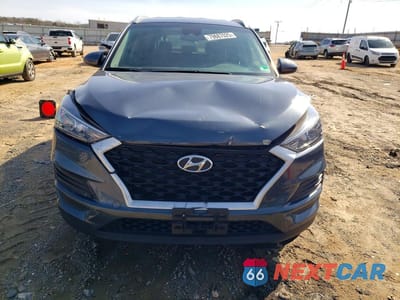 Piąte zdjęcie samochodu w środku: 2021 HYUNDAI TUCSON VALUE VIN:KM8J3CA40MU298820 - miniatura