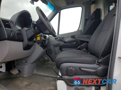 Zdjęcie 7 z 11 samochodu: 2015 MERCEDES-BENZ SPRINTER 2500 VIN:WD3PE8CC3F5970452 - miniatura