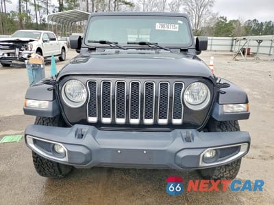 Piąte zdjęcie samochodu w środku: 2018 JEEP WRANGLER UNLIMITED SAHARA VIN:1C4HJXEGXJW323176 - miniatura