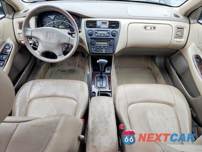 Zdjęcie 8 z 12 samochodu: 2000 HONDA ACCORD VIN:1HGCG1659YA016920 - miniatura