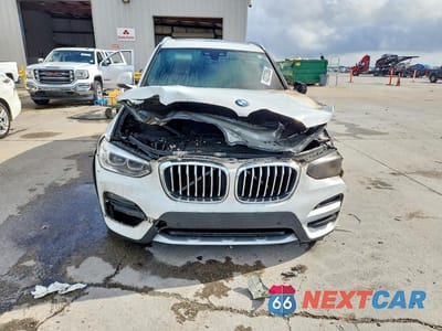 Piąte zdjęcie samochodu w środku: 2021 BMW X3 SDRIVE30I VIN:5UXTY3C03M9F57698 - miniatura