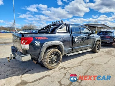 Trzecie zdjęcie samochodu z tyłu: 2013 TOYOTA TUNDRA GRADE VIN:5TFRY5F19DX139439 - miniatura