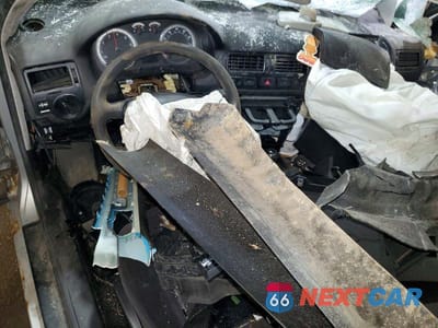 Zdjęcie 8 z 11 samochodu: 2002 VOLKSWAGEN JETTA GLS VIN:3VWSE69M02M194240 - miniatura