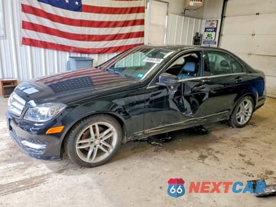 2012 MERCEDES-BENZ C 300 4MATIC WDDGF8BB8CA708768 - główne zdjęcie licytacji z USA - miniatura