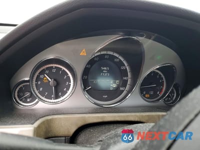 Zdjęcie 9 z 13 samochodu: 2010 MERCEDES-BENZ E 550 4MATIC VIN:WDDHF9AB3AA236651 - miniatura