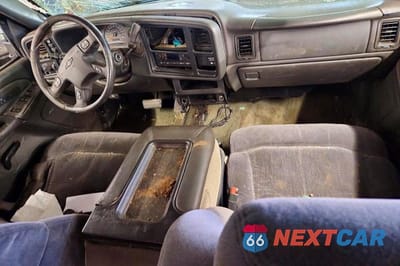 Zdjęcie 8 z 12 samochodu: 2004 CHEVROLET SILVERADO K1500 VIN:1GCEK19T74E104707 - miniatura