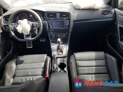 Zdjęcie 8 z 13 samochodu: 2017 VOLKSWAGEN GTI S VIN:3VW447AU6HM006116 - miniatura