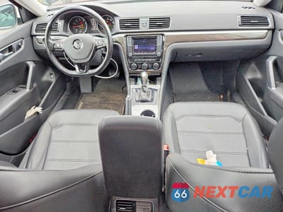 Zdjęcie 8 z 12 samochodu: 2016 VOLKSWAGEN PASSAT SE VIN:1VWBT7A30GC039985 - miniatura