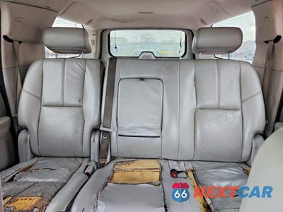 Zdjęcie 10 z 12 samochodu: 2007 GMC YUKON XL C1500 VIN:1GKFC16J37J220376 - miniatura