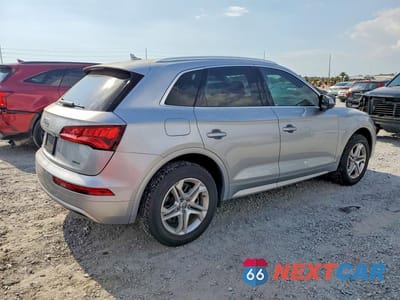 Trzecie zdjęcie samochodu z tyłu: 2019 AUDI Q5 PREMIUM VIN:WA1ANAFY1K2048228 - miniatura
