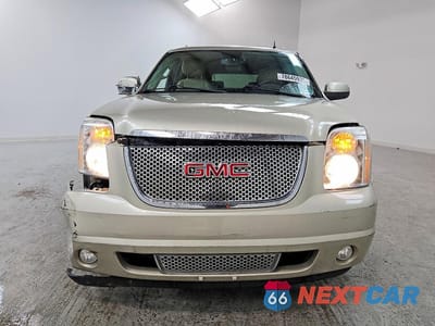 Piąte zdjęcie samochodu w środku: 2013 GMC YUKON XL DENALI VIN:1GKS2MEF2DR128298 - miniatura