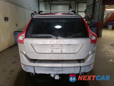 Zdjęcie 6 z 13 samochodu: 2013 VOLVO XC60 T6 VIN:YV4902DZ1D2366214 - miniatura