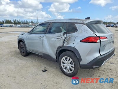 Drugie zdjęcie samochodu z przodu: 2024 TOYOTA COROLLA CROSS L VIN:7MUAAAAG8RV099301 - miniatura