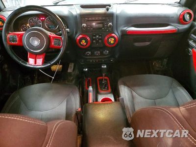 Zdjęcie 8 z 13 samochodu: 2017 JEEP WRANGLER UNLIMITED SAHARA VIN:1C4BJWEG5HL732598 - miniatura