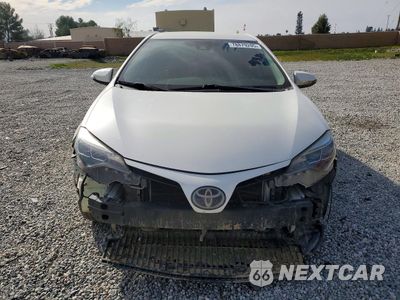 Piąte zdjęcie samochodu w środku: 2018 TOYOTA COROLLA SE VIN:5YFBURHE6JP816400 - miniatura
