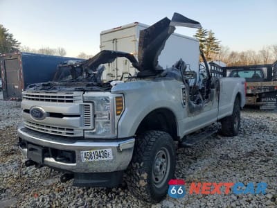 2019 FORD F350 SUPER DUTY 1FTRF3B60KEG28865 - główne zdjęcie licytacji z USA - miniatura