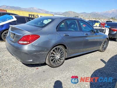 Trzecie zdjęcie samochodu z tyłu: 2018 MERCEDES-BENZ C 300 VIN:55SWF4JB4JU282046 - miniatura