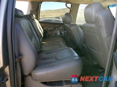 Zdjęcie 11 z 12 samochodu: 2003 CHEVROLET SUBURBAN K1500 VIN:3GNFK16T43G188721 - miniatura