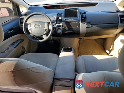 Zdjęcie 8 z 12 samochodu: 2005 TOYOTA PRIUS BASE VIN:JTDKB20U157009757 - miniatura