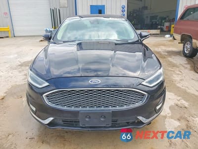 Piąte zdjęcie samochodu w środku: 2019 FORD FUSION TITANIUM VIN:3FA6P0D97KR104752 - miniatura