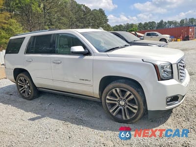 Czwarte zdjęcie samochodu z boku: 2020 GMC YUKON DENALI VIN:1GKS2CKJ5LR191011 - miniatura