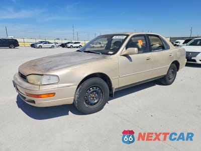 1993 TOYOTA CAMRY LE 4T1SK12E2PU195678 - główne zdjęcie licytacji z USA - miniatura