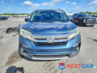 Piąte zdjęcie samochodu w środku: 2019 HONDA PILOT TOURING VIN:5FNYF5H64KB003267 - miniatura
