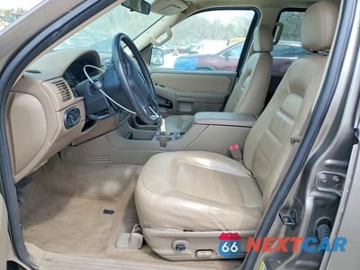 Zdjęcie 7 z 14 samochodu: 2005 FORD EXPLORER XLT VIN:1FMZU73E65UB53778 - miniatura