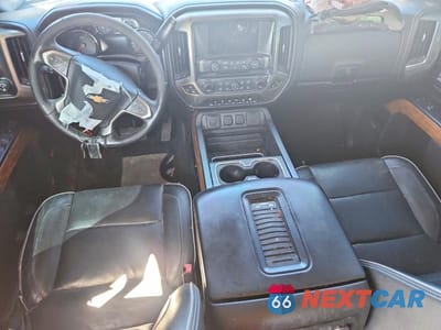 Zdjęcie 8 z 12 samochodu: 2017 CHEVROLET SILVERADO K3500 HIGH COUNTRY VIN:1GC4K1EY4HF249670 - miniatura