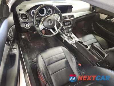 Zdjęcie 8 z 11 samochodu: 2015 MERCEDES-BENZ C 250 VIN:WDDGJ4HB0FG435017 - miniatura