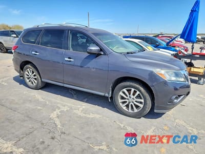 Czwarte zdjęcie samochodu z boku: 2013 NISSAN PATHFINDER S VIN:5N1AR2MN6DC606401 - miniatura