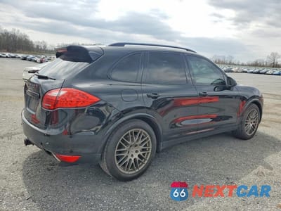 Trzecie zdjęcie samochodu z tyłu: 2014 PORSCHE CAYENNE S VIN:WP1AB2A28ELA55133 - miniatura