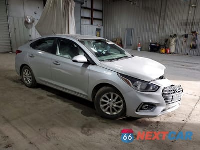 Czwarte zdjęcie samochodu z boku: 2020 HYUNDAI ACCENT SEL VIN:3KPC24A6XLE100863 - miniatura