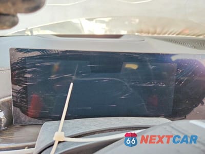 Zdjęcie 9 z 12 samochodu: 2025 BMW X7 XDRIVE40I VIN:5UX23EM06S9X07186 - miniatura