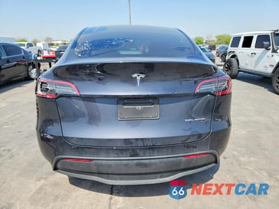 Zdjęcie 6 z 13 samochodu: 2024 TESLA MODEL Y VIN:7SAYGAEEXRF066274 - miniatura
