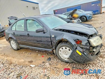 Czwarte zdjęcie samochodu z boku: 2000 VOLKSWAGEN JETTA GL TDI VIN:3VWRF29M2YM198013 - miniatura