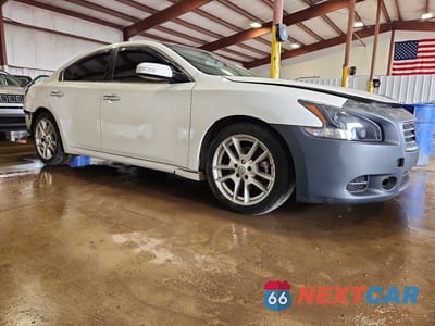 Czwarte zdjęcie samochodu z boku: 2009 NISSAN MAXIMA 3.5 S VIN:1N4AA51E09C855131 - miniatura